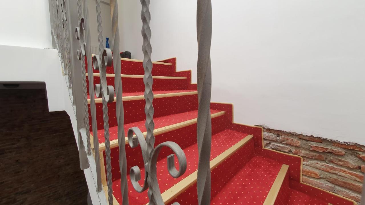 Pensiunea Sada Făgăraş エクステリア 写真